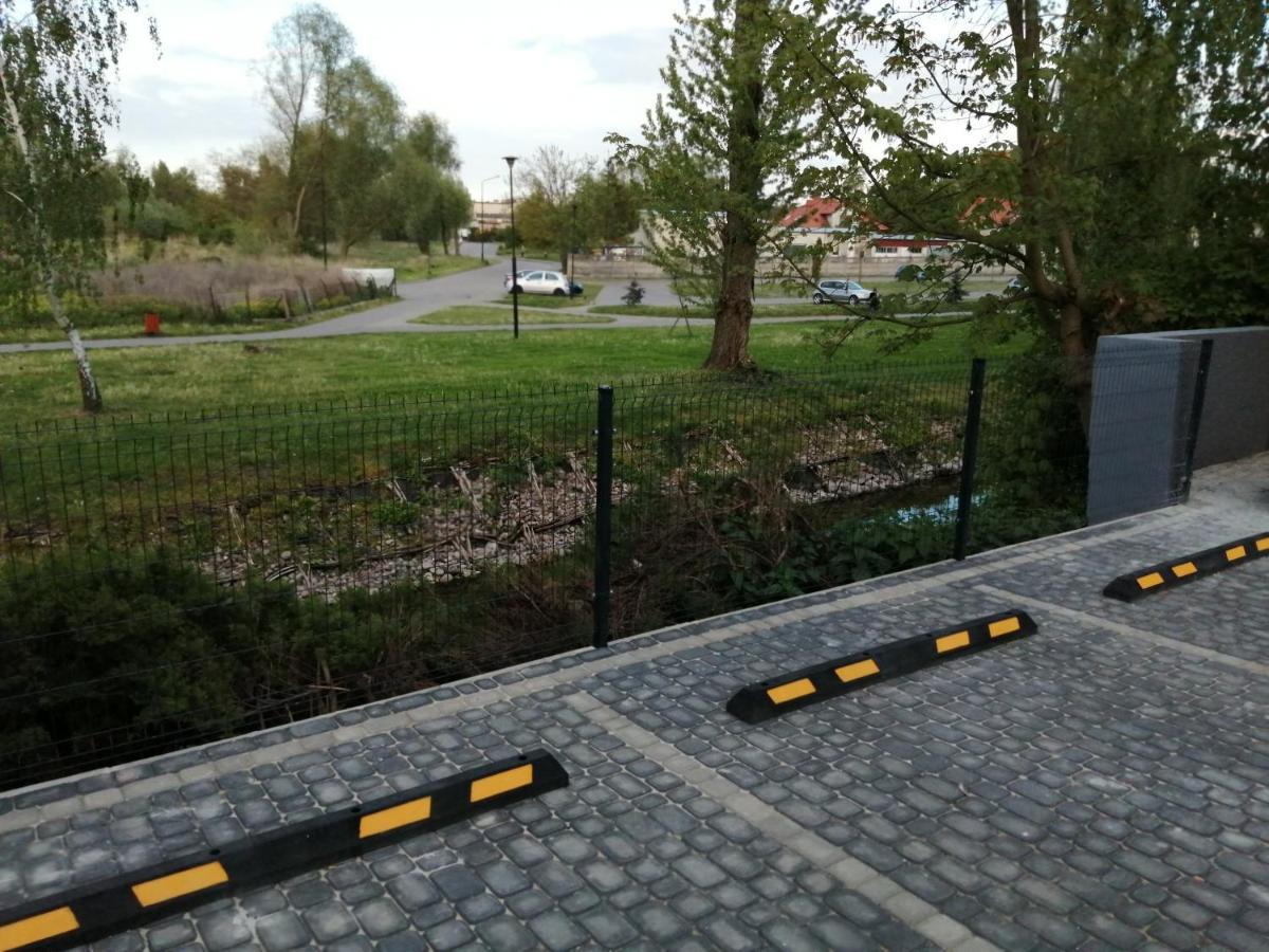 Apartamenty Przy Rynku Жнин Экстерьер фото